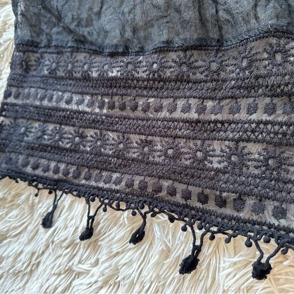 UNKNOWN Black Lace Scarf - Picture 2 of 2